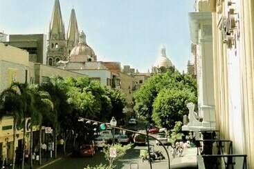 בית מלון כפרי Posada Regis De Guadalajara