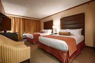 호텔 Camrose Resort Casino