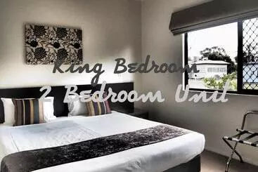 Отель Injune Motor Inn