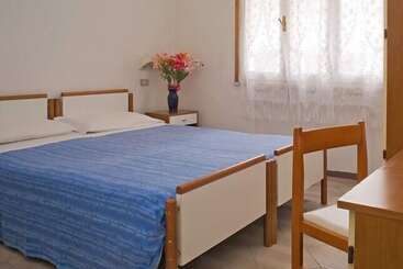 בית מלון כפרי Me.be New