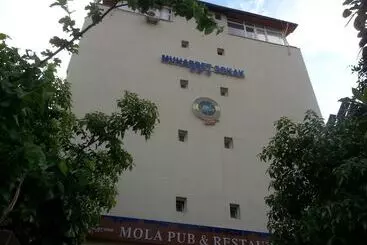 Hotel Mola