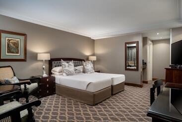 Premier Hotel Quatermain