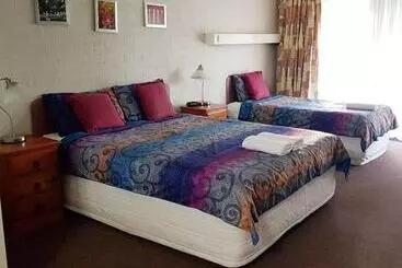 Barooga Country Inn Motel