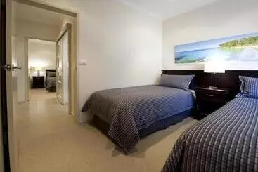 Hotel Dolphin Shores