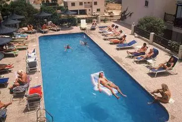 Aphelandra Apartments