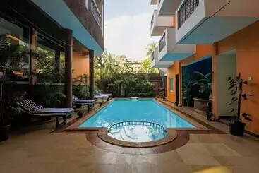 Hôtel Dewdrop Le Seasons Beach Resort