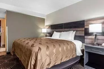 ホテル Quality Inn & Suites