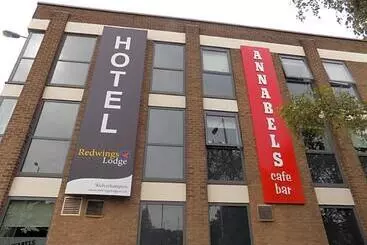 Hotel Redwings Lodge Wolverhampton Central