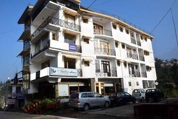 ホテル Nandini Residency