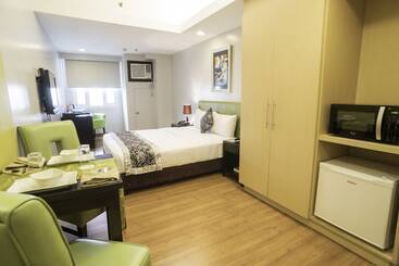 Hotel The Exchange Regency Residence