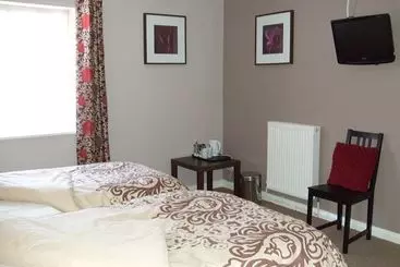 Пансион The Roebuck 