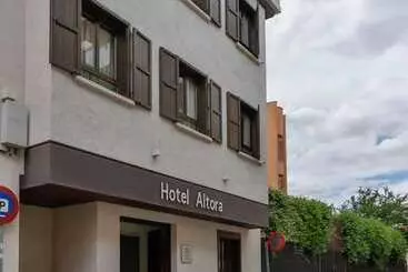 Отель Altora