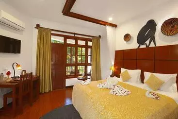 هتل Arusha Planet Lodge