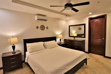 公寓 Monte Carlo Luxury Condominiums