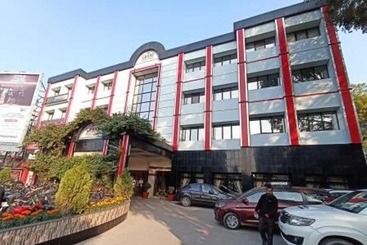 Grand Continental Hotel 