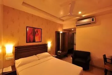 هتل Madhav International Pune Railway Station