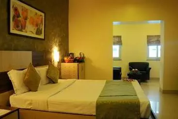 Hotelli Madhav International Pune Railway Station