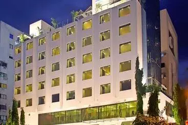 酒店 Marasa Sarovar Portico Rajkot