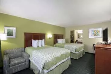 Hotel Days Inn & Suites By Wyndham Big Spring