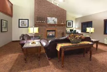 Hotelli Americinn By Wyndham New London