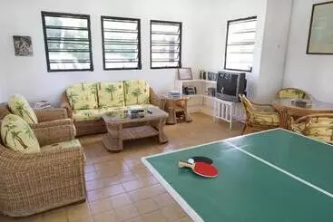 هتل Carimar Beach Club