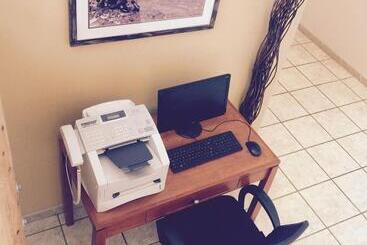 Отель River Lodge And Cabins