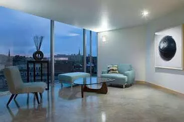 酒店 Vetro Iowa City, Tapestry Collection By Hilton