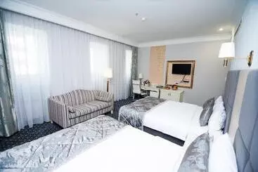 Kazzhol Hotel Astana