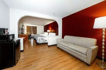 Otel Red Roof Inn & Suites Biloxi Ocean Springs