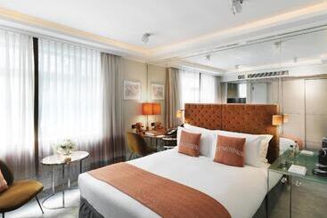 The Athenaeum Hotel & Residences