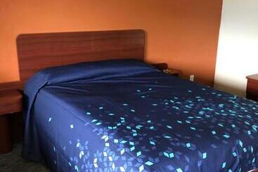 מוטל Skyview Motor Inn