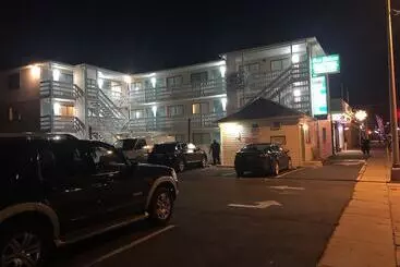 Sea Palace Motel