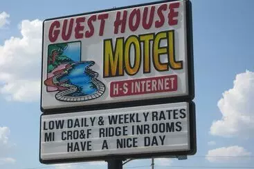 Guest House Motel Chanute