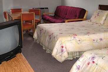 مُتل Beachfront White Sands