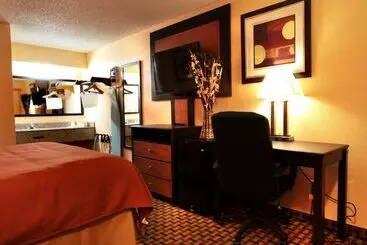 호텔 Days Inn By Wyndham Independence