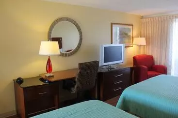 فندق على الطريق Seaside Inn & Suites