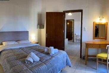 בית מלון כפרי Arhodiko