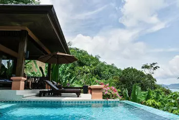 Korsiri Pool Villas