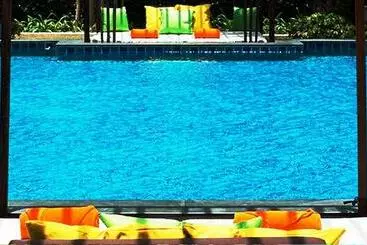 Hotel Welcome World Beachfront Resort