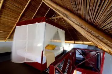 هتل Punta Caracol Acqua Lodge