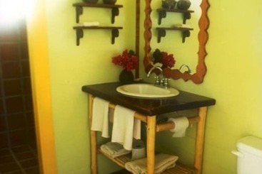 فندق Punta Caracol Acqua Lodge