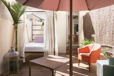 酒店 Brondo Architect