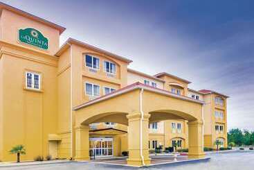 בית מלון כפרי La Quinta By Wyndham Atlanta Union City