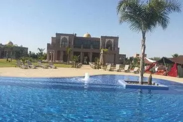 هتل Palais Medali