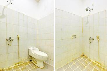 Otel Oyo 90817 Elite Star Tukad Badung