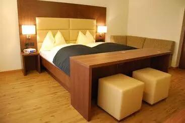 Sonne 1806 Hotel Am Campus Dornbirn