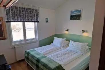 هتل Gauksmýri Guesthouse Lodge