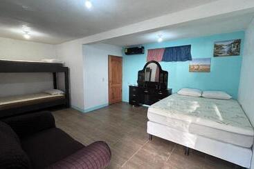 The Wave Hostel Corn Island