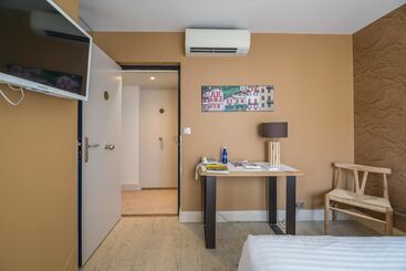 هتل Cosmopolitain