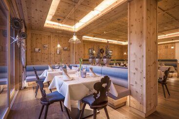 هتل Zentral Superior